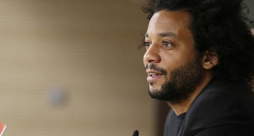 مارسيلو يختار أصعب مباراة في مسيرته.. ويستبعد ميسي من فريق الأحلام